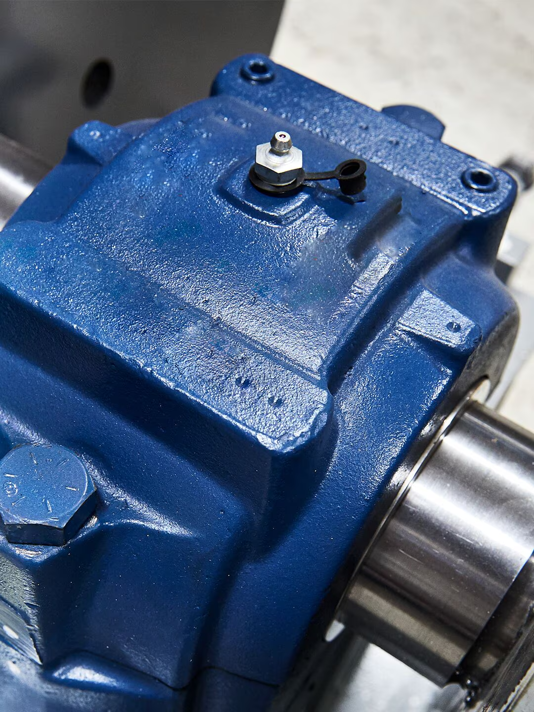 Product mount bearing